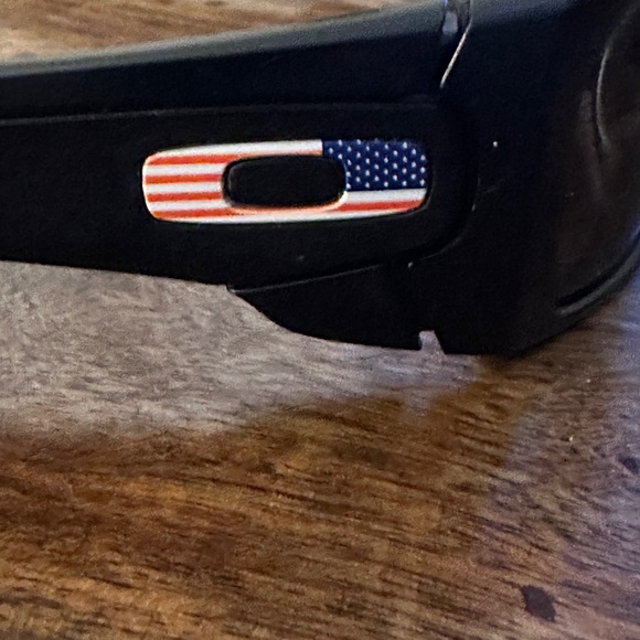 Oakley Fuel Cell sunglassess - Picture 9 of 9